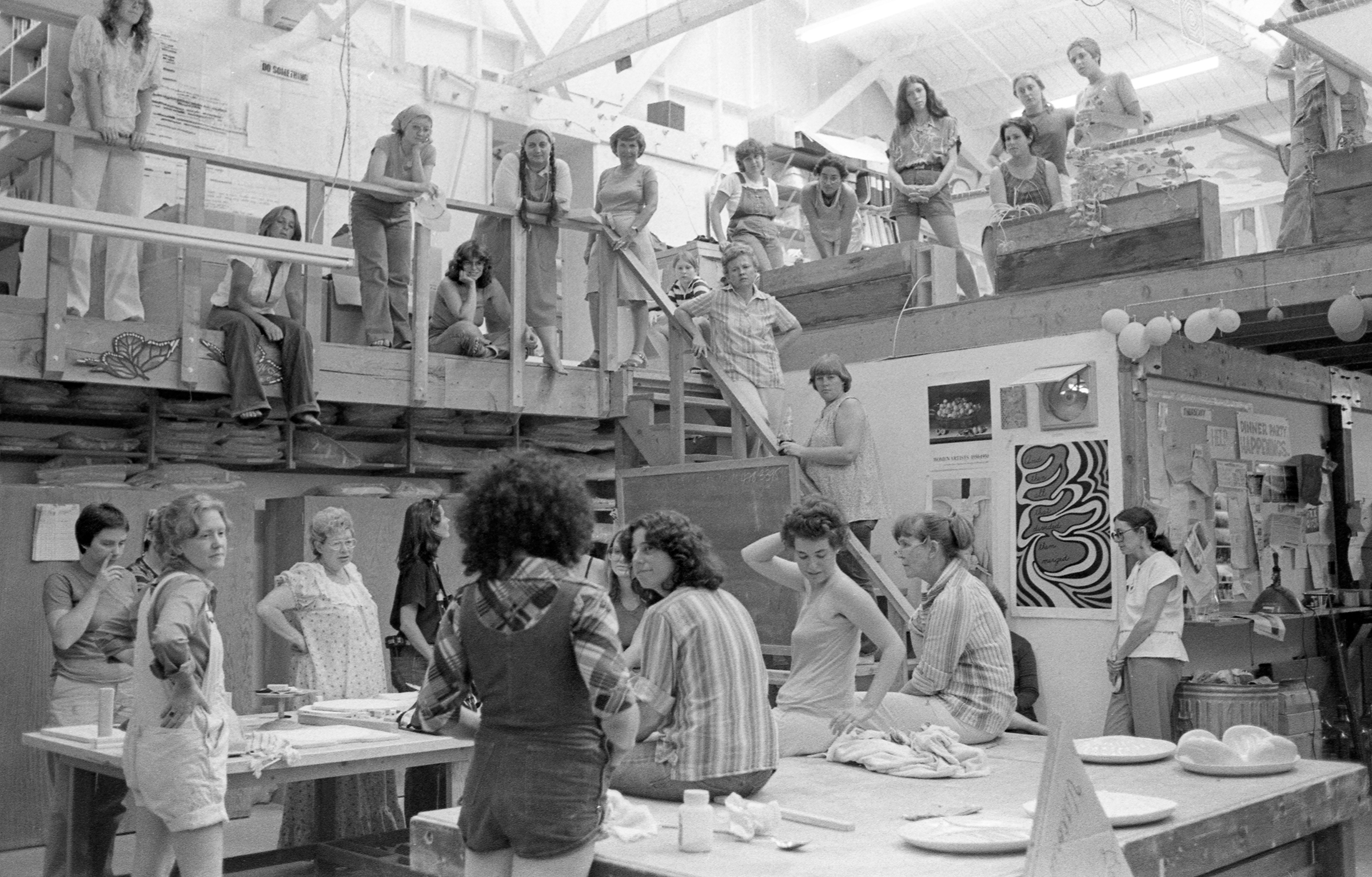Participants gather in The Dinner Party studio, Santa Monica, CA, 1978. Courtesy the Judy Chicago Visual Archive, Betty Boyd Dettre Library and Research Center, the National Museum of Women in the Arts
